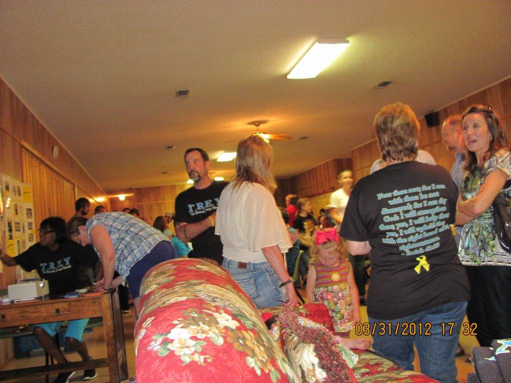 TREY's Joyce Dodd, dad Billy, aunt Willau, and participants